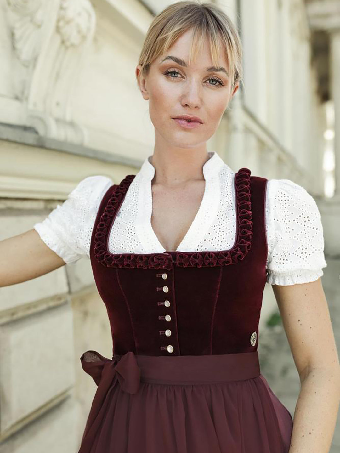 Dirndl Cherry Chante 75cm
