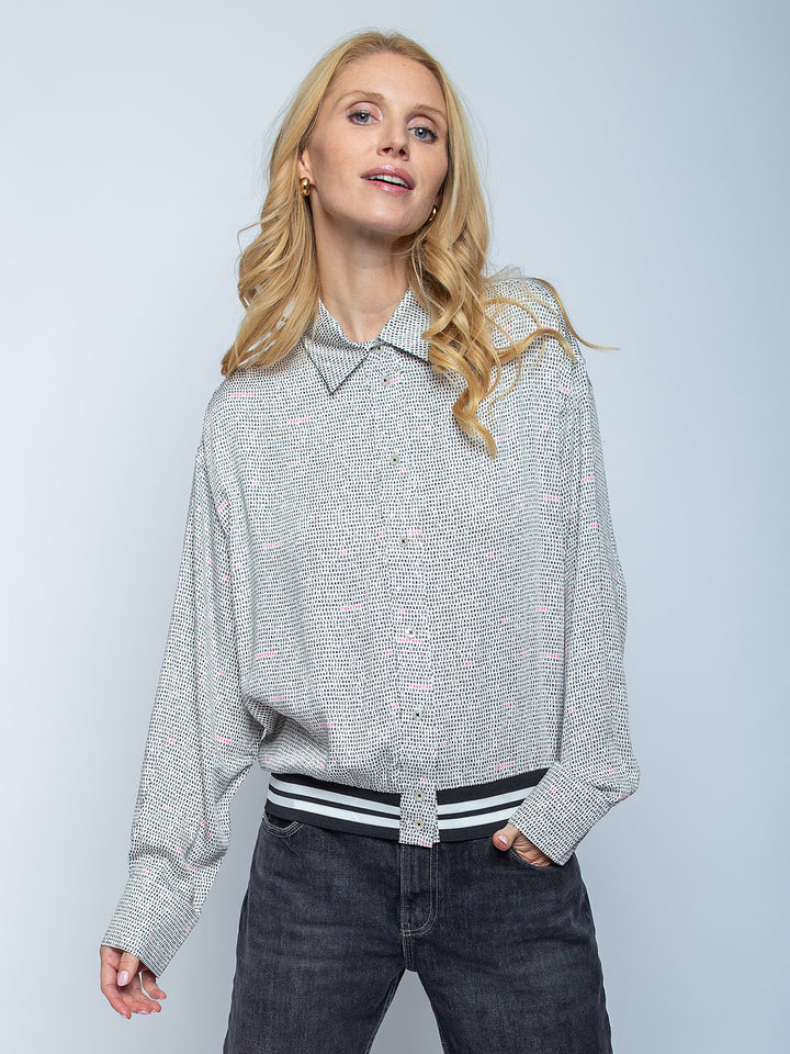 Boxybluse Black White Letters