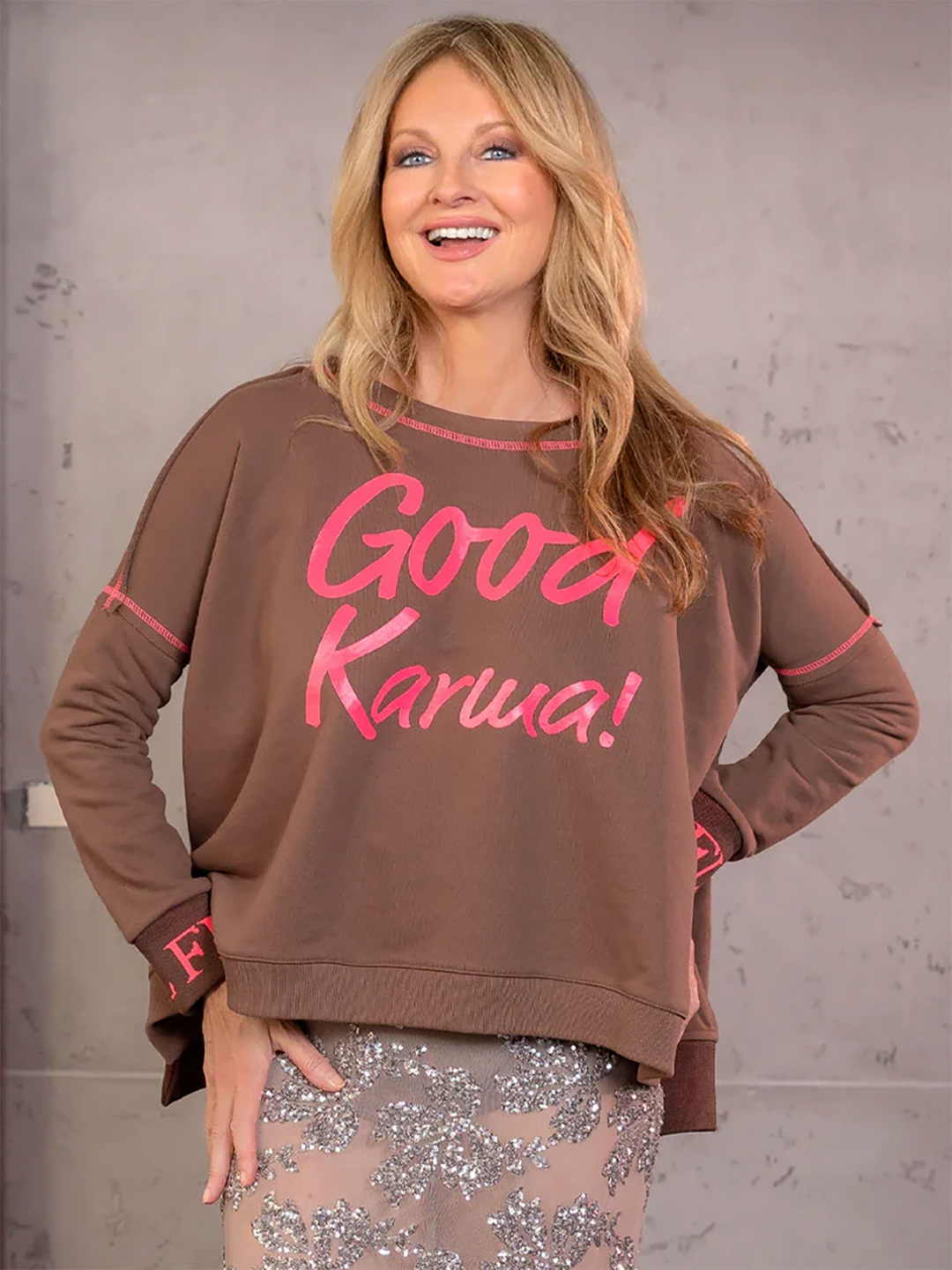 Roundneck Good Karma Braun