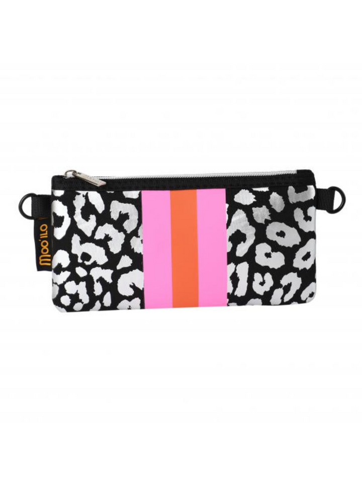Socken Leo Schwarz Silber mit Leo Clutch