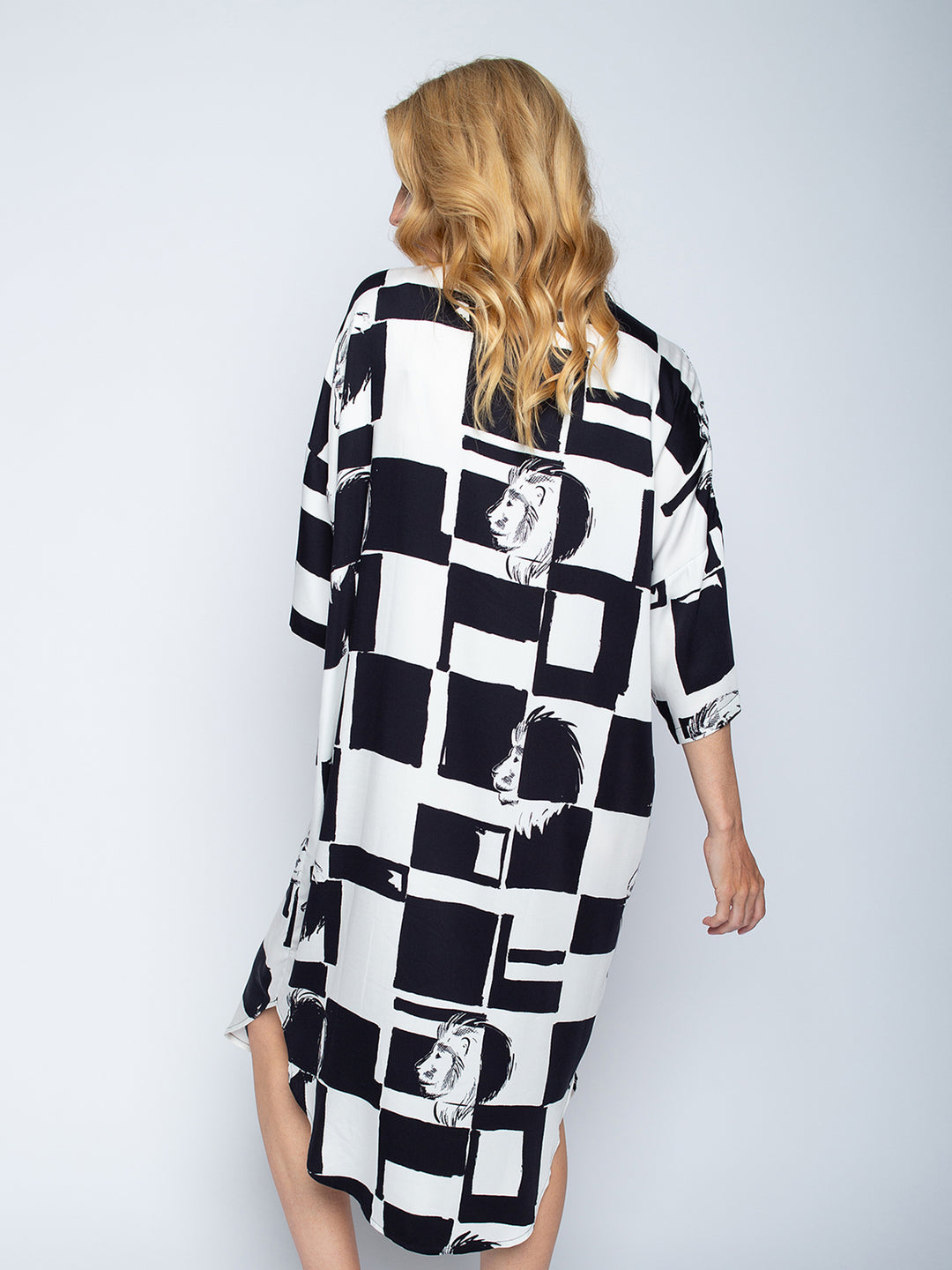 Oversized Tunikakleid Black White Leo
