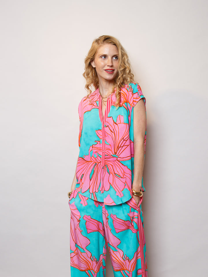 Blusenshirt Aqua Pink Flowers