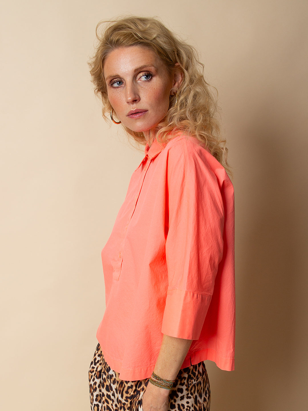 Coole Kurzarmbluse Neon Orange