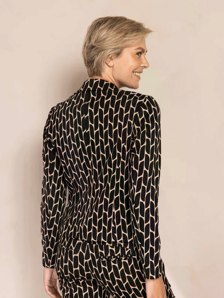 Blazer Betsy Black Gafik