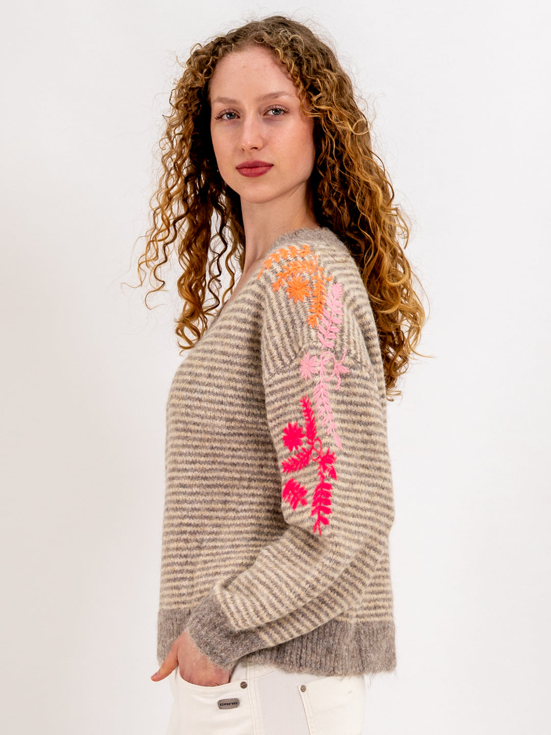 Pullover Flowers Brown