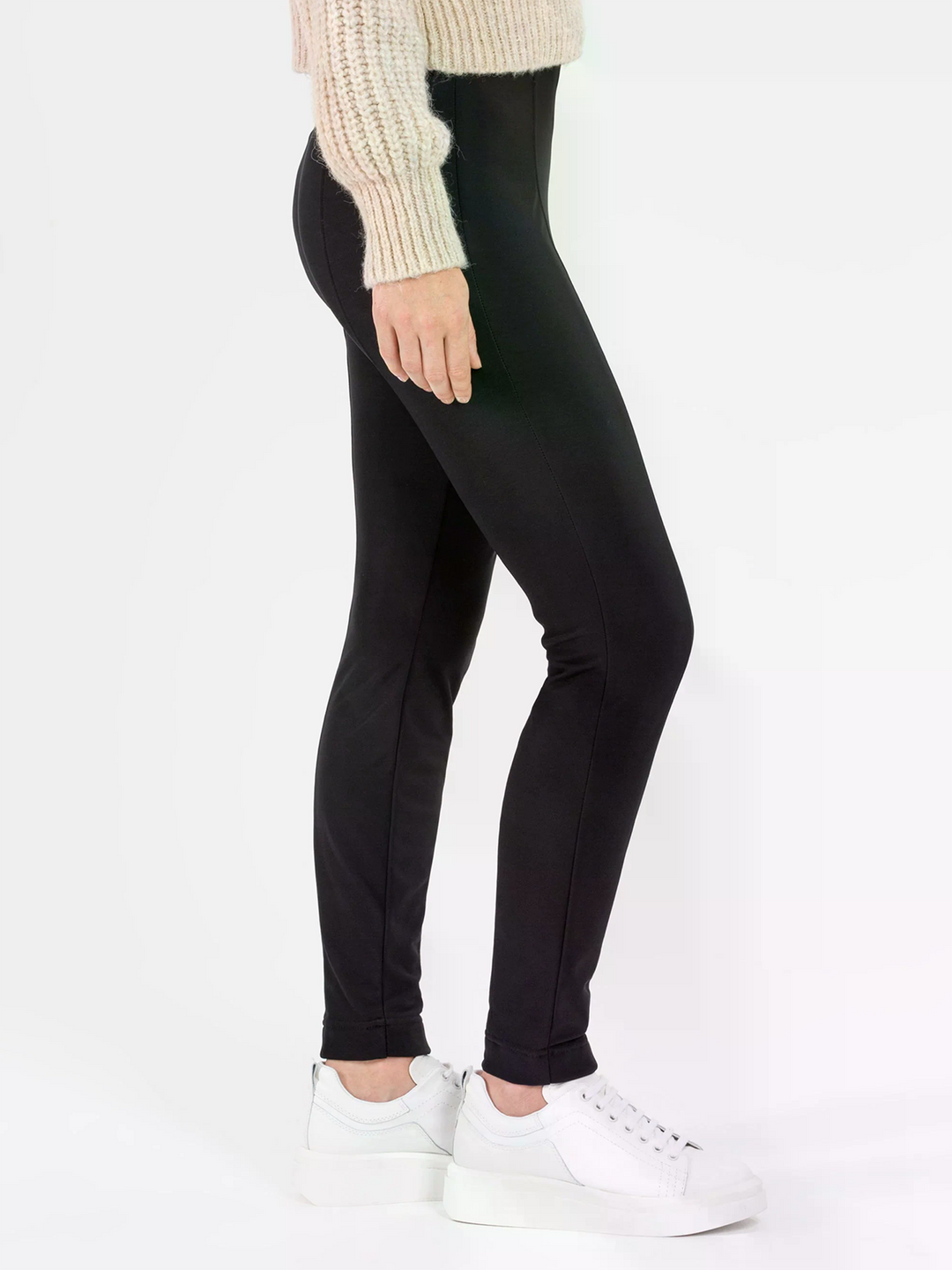 Relaxed Hose Iselle Thermo