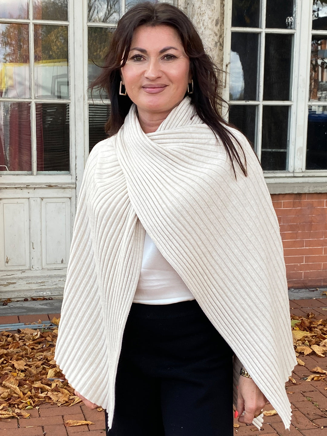 Strickcape Beige