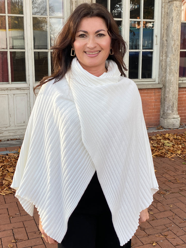 Strickcape Offwhite