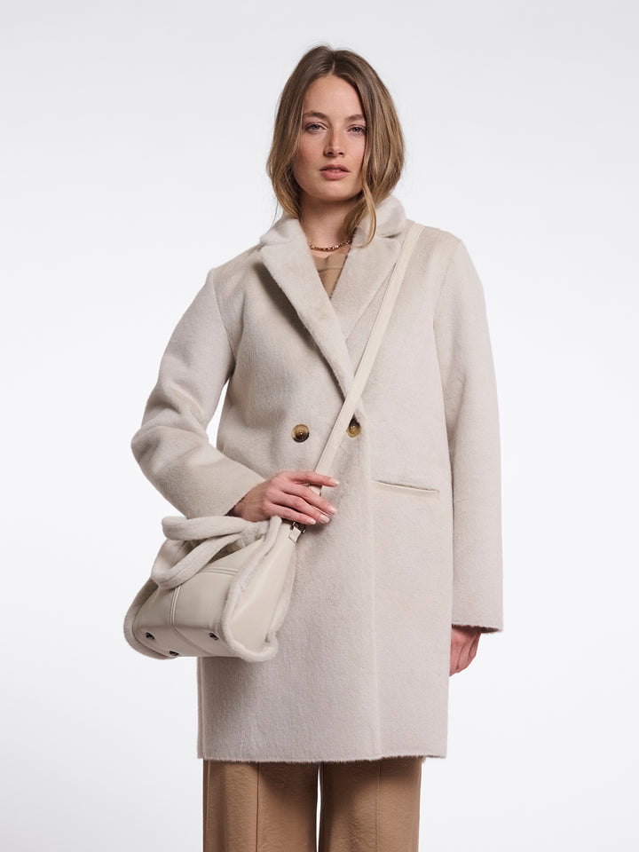 Fake Fur Shopper Jasha Birch