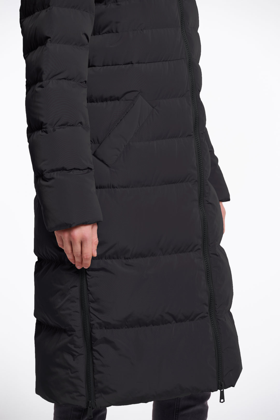 Mantel Keilafur Black