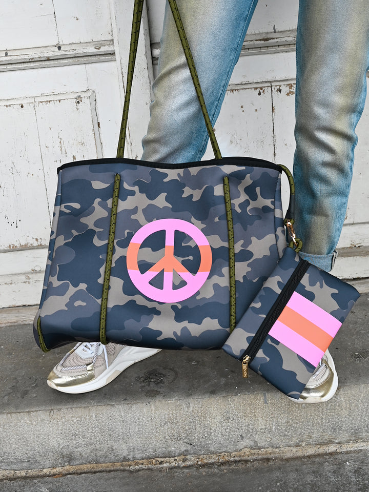 Neoprentasche Camoflage Peace