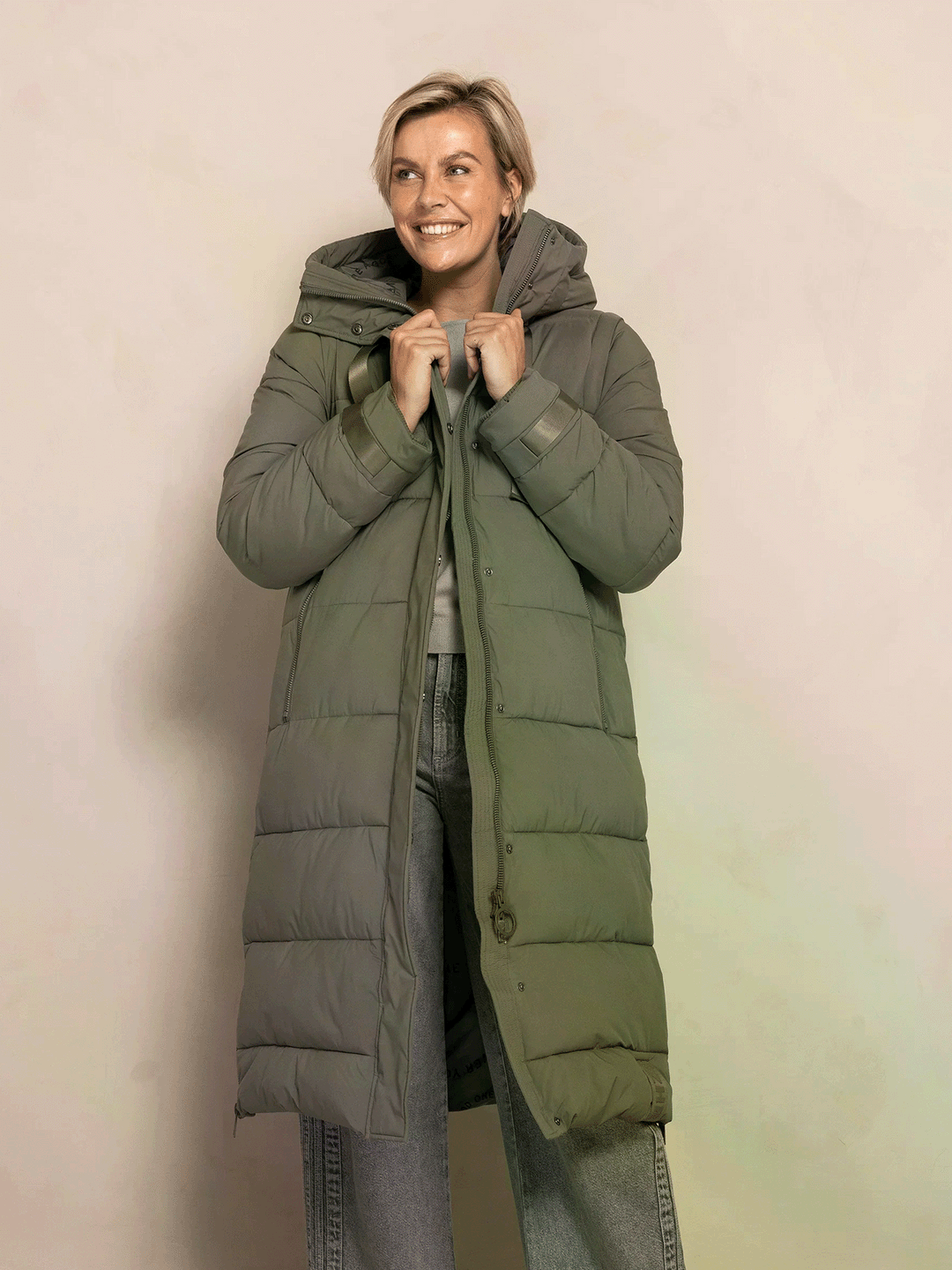 Zhrill Steppmantel/Weste ISI MAX New Green erhältlich bei Modafein