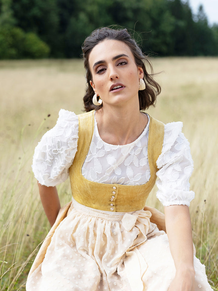 Dirndlbluse Karlstein Offwhite